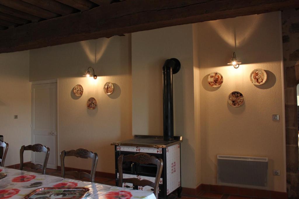 Gite De La Maison Fort Vereaux Camera foto